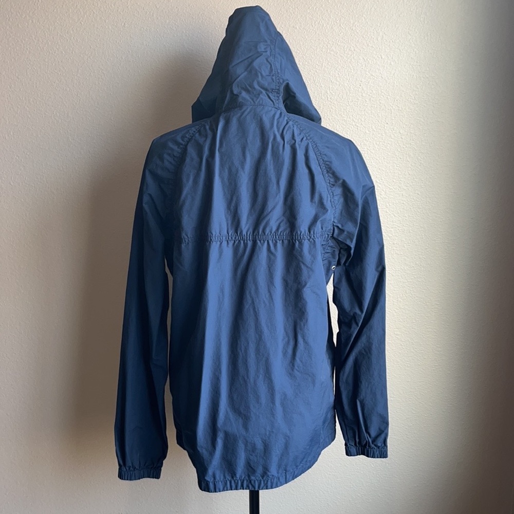 A&F Navy Rain Jacket - Picture 3 of 15